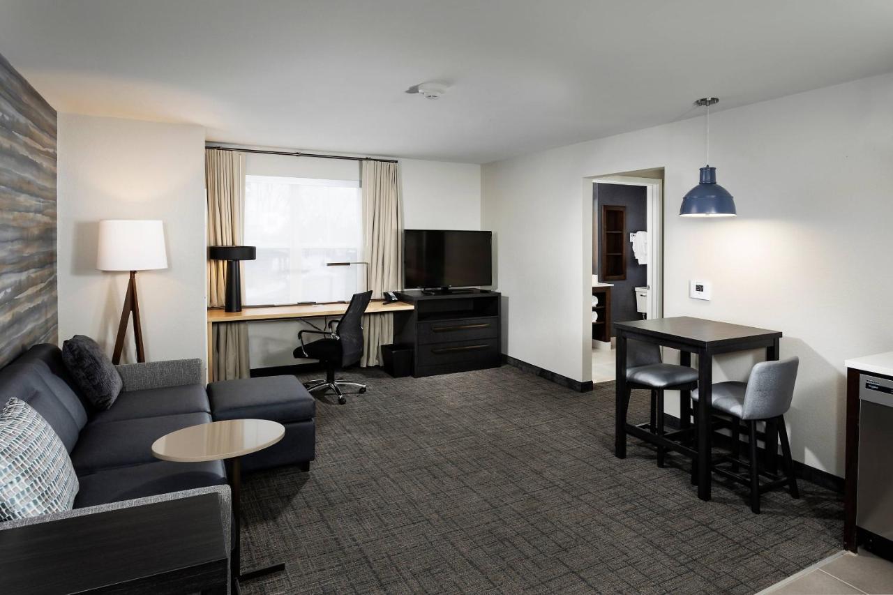 Residence Inn By Marriott Milwaukee ברוקפילד מראה חיצוני תמונה