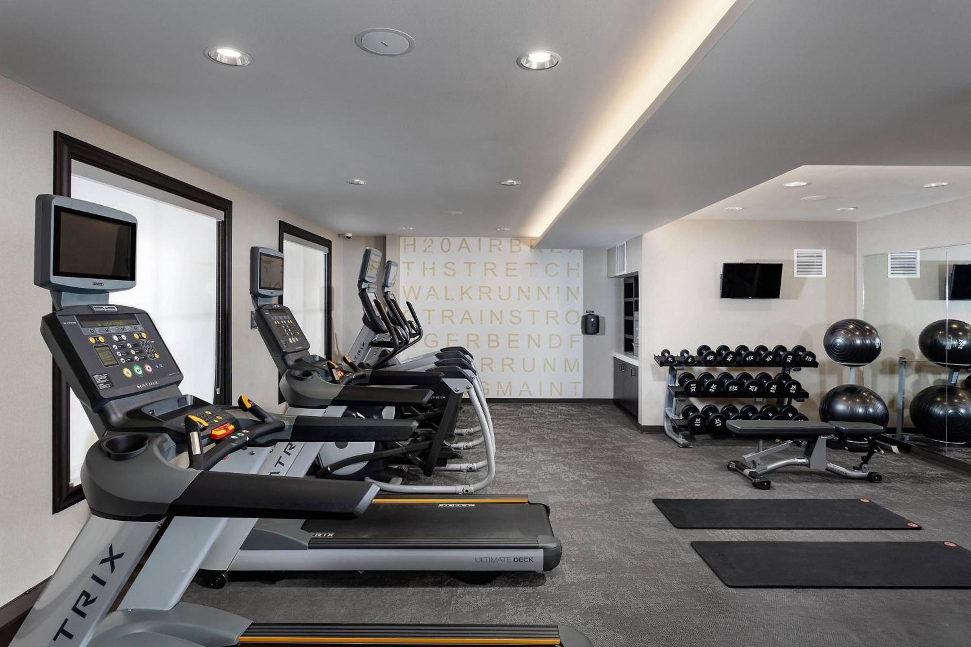 Residence Inn By Marriott Milwaukee ברוקפילד מראה חיצוני תמונה