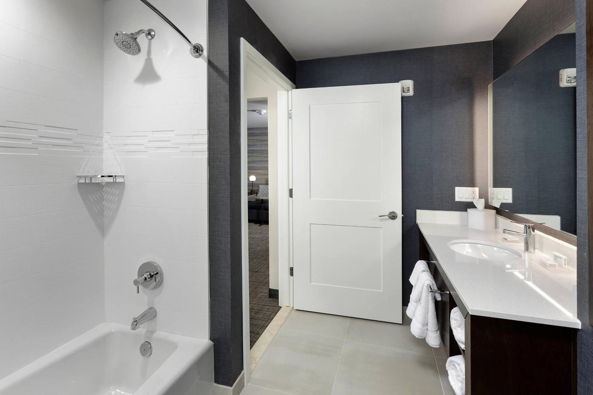 Residence Inn By Marriott Milwaukee ברוקפילד מראה חיצוני תמונה